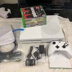 Microsoft Xbox One S White Console Bundle 5 Games